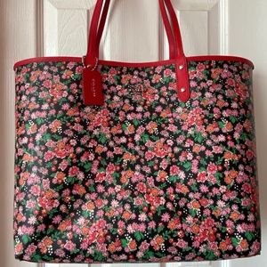 Coach Reversible City Tote Bright Red & Wallet